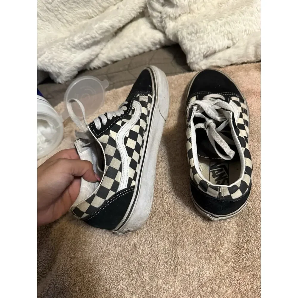 VANS Old Skool Checkerboard Black/White Low Top Lace Up Men's Sneakers